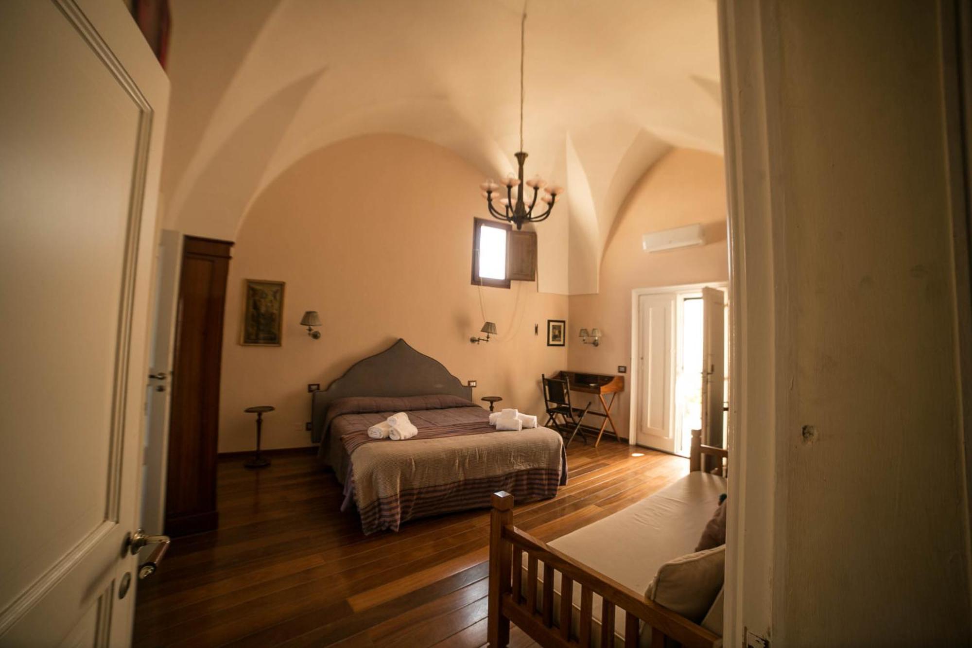 4 Balconi House-San Gregorio Palazzo Unico Vista Mare Villa Галиполи Екстериор снимка