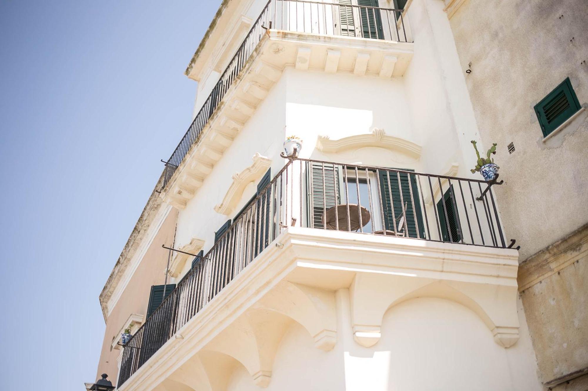 4 Balconi House-San Gregorio Palazzo Unico Vista Mare Villa Галиполи Екстериор снимка